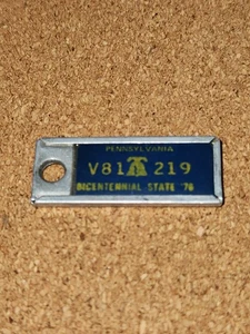 Vintage 1976 PENNSYLVANIA Mini 1.5" License Plate Keychain Disabled Veterans Tag - Picture 1 of 11
