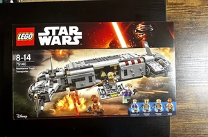 LEGO Star Wars: Resistance Troop Transporter (75140) - Picture 1 of 12