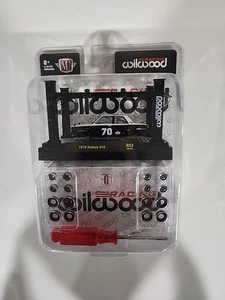 M2 Machines Model Kit Wilwood Racing 1970 Datsun 510 1/64 I24 - Picture 1 of 2