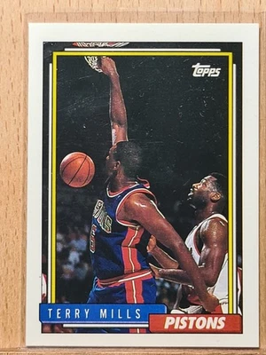 Terry Mills #369 1992-93 Topps Base Pistons L0132A - Image 1 of 2