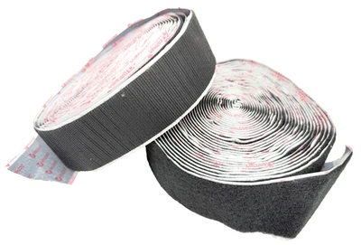 Tira autoadhesiva de gancho y bucle negra resistente VELCRO® 2" de ancho x 33 pies Foto 1 de 4