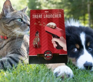Lanzador Pet TREAT Mascotas Ama Recompensa a Tu Mascota Perros o Gatos Nuevo - Imagen 1 de 4