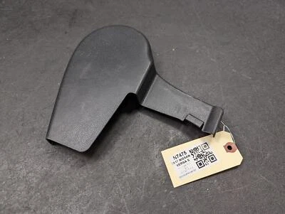 Cubierta lateral interior asiento delantero izquierdo Nissan Versa 2017 87381-9KN1A 2016 2018 2019 Foto 1 de 4