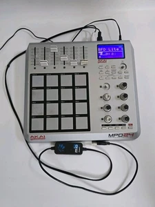 Akai Pro MPD24 USB MIDI Controller with Display - 16 Velocity Sensitive Pads - Picture 1 of 5