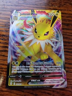 Jolteon VMAX 051/203 Swsh07: Evolving Skies Holo - Image 1 of 2