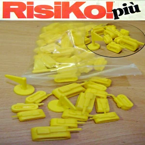 RISIKO PIU' – EDITRICE GIOCHI CARRI ARMATI E BANDIERE GIALLO - Foto 1 di 1
