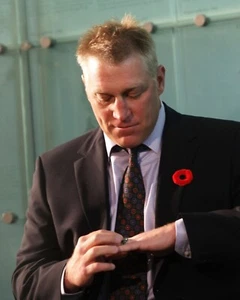 Brett Hull 2009 Salón de la Fama del Hockey Anillo St. Louis Blues 8x10 NHL Hockey Foto - Imagen 1 de 1