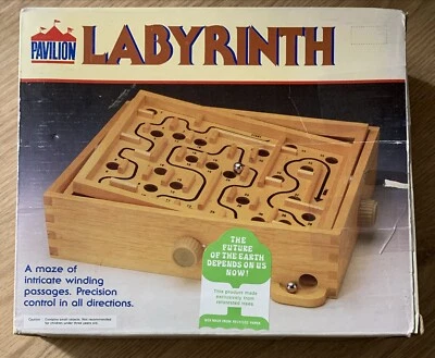 **COMPLETE & WORKS** Vintage Labyrinth No. 189 Wood Maze Game 1987 Cardinal - Image 1 of 4