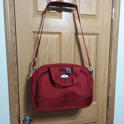 Ricardo Beverly Hills Carry On Travel bag Red 16" x 12" x 6" - Image 1 of 4