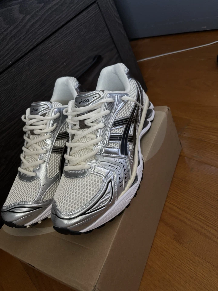 ASICS Gel-Kayano 14 "Crema Negro Ciruela Metálica" Foto 1 de 4