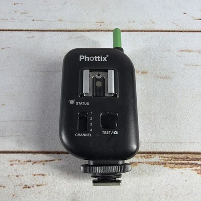 Phottix Atlas II Flash Trigger Wireless Transceiver Tested Pre-owned - Image 1 of 4