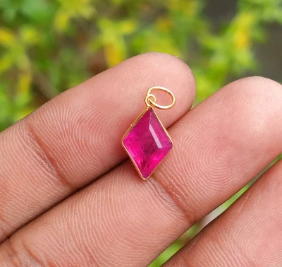 Ruby Gold Charm Pendant, 18k Solid Gold Charm Handmade Rhombus Gemstone Pendant - Image 1 of 4