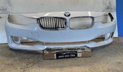 BMW SERIE 3 328I 335I F30 F31 2012-2015 CUBIERTA DEL PARACHOQUES DELANTERO OEM Foto 1 de 4