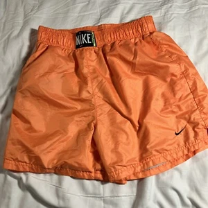 Nike Womens Sportswear NSW Woven Shorts Loose Fit Orange DA6166-858 Size Small - Picture 1 of 8
