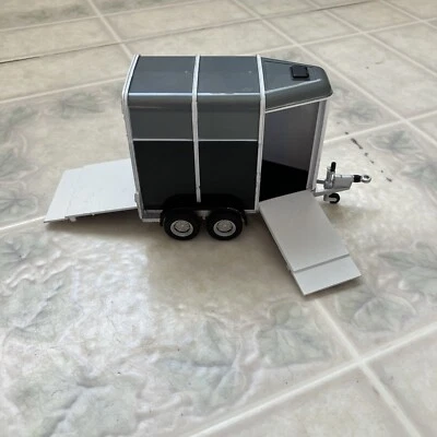 Ertl Horse Livestock Trailer Britains LTD 2006 Black Grey & White 1/32 Scale - Image 1 of 4