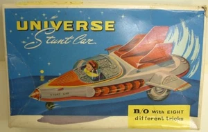 SUPERCOCHE: COCHE DE ACROBACIAS UNIVERSE DE HOJALATA DE COLECCIÓN HECHO ALREDEDOR DE LOS AÑOS 60 - Imagen 1 de 12