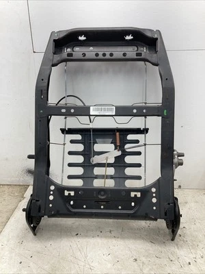 Cuadro trasero asiento delantero izquierdo Chrysler 4610151AA (nuevo stock antiguo) Foto 1 de 4