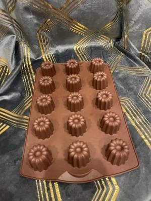 Tupperware Silikonbackform Mini Gugelhupf Mini Kuchen Plätzchen Weihnachten - Bild 1 von 2