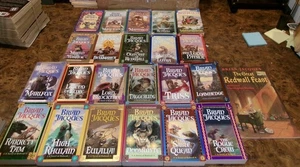 Complete Set of Redwall Books 1-22 & The Great Redwall Feast Brian Jacques Lot - Imagen 1 de 2