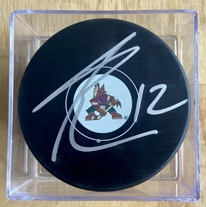 Paul Bissonnette Biz Nasty AUTO SIGNIERT Arizona Coyotes Logo Puck & Case - JSA COA - Bild 1 von 2