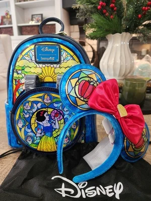 NUEVO CON ETIQUETAS Disney Blancanieves Vidrieras Loungefly Mini-Mochila Y Juego de Orejas Foto 1 de 4