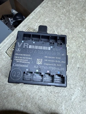 Модуль передней двери для правостороннего пассажира 17 18 19 Infiniti QX30 1669000618 - Изображение 1 из 2