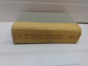Harry Potter and the Deathly Hallows; JK Rowling - Picture 1 of 5