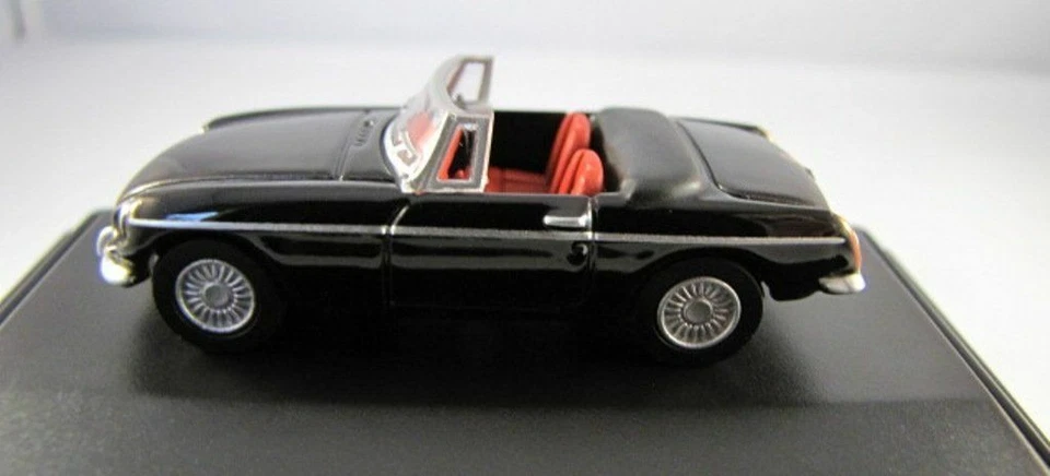 MGB Roadster - Metropolitan Police, Oxford Diecast 1/76 Model Car. 76mgb005 - Image 1 of 1