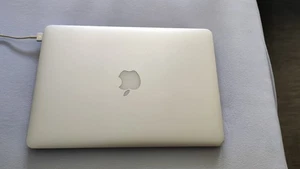 MacBook Pro Retina 13.3 Zoll Dual Core I5 2.7 GHz 16GB RAM 256 GB SSD Space Gray - Bild 1 von 11