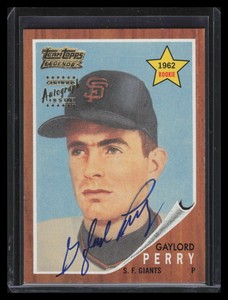 2001 Topps Team Topps Legends Autographs TTGP Gaylord Perry Auto