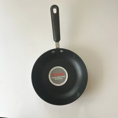 Vintage Nonstick Circulon 8 Inch Open French Skillet - Image 1 of 4