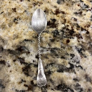 Unique Sterling Silver Demitasse Spoon Twisted Handle Embossed Flower/Leaf-7g - Picture 1 of 7