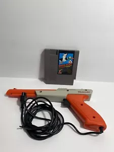 Nintendo NES Zapper, And Duck Hunt Game (tested) - Picture 1 of 5