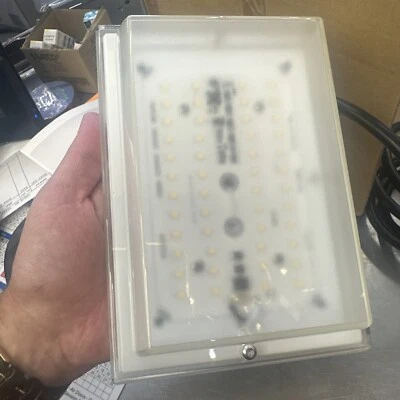 RAB LIGHTING VANLED12W DEMO  WHITE 12 WATT COOL WHITE CORD & PLUG - Image 1 of 4