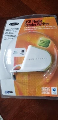 Vintage Belkin F5U143 USB Media Reader/Writer(Secure Digital & MultiMedia Card) - Image 1 of 4