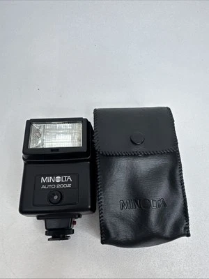 Vintage Minolta Auto 200X Shoe Mount Flash With Case - Image 1 of 4