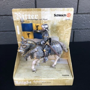 Schleich Knight Flag Bearer On White Horse With Sword 70008 Blue Yellow Flag  - Picture 1 of 8