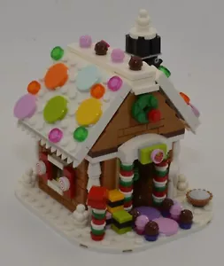 40139, Gingerbread House, LEGO® 2015 Limited Edition - 99% Complete - Picture 1 of 3