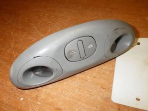 Luz interior delantera/gris claro/2 lámparas/ovalado HYUNDAI LANTRA II (J-2) 1.6 16V - Imagen 1 de 1