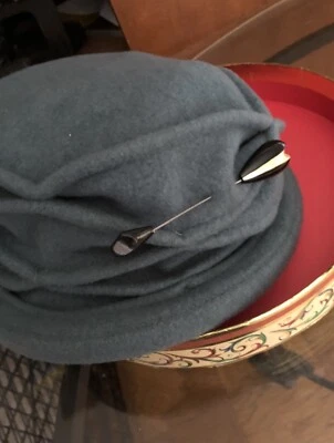 Sombrero vintage de terciopelo para mujer Foto 1 de 4