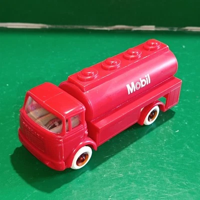 CAMION BERLIET GAK CITERNE MOBIL 1/43 BOURBON VAPE plastique  - Photo 1/4