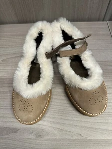 Bonpoint Girl Shoes Buttoned Tan Suede With Faux Fur Size 32 (US 1). NWT - Picture 1 of 14