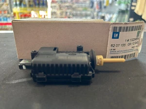 ATTUATORE SPORTELLO INTRODUZIONE CARB OPEL ASTRA H CORSA C OPEL 6207155 13224654 - Foto 1 di 3