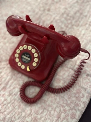 Pottery Barn Grand Teléfono Vintage Retro, Imitación Giratoria Dial Tono Escritorio Rojo ¡Funciona! Foto 1 de 4