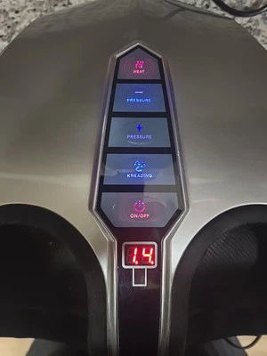 Masajeador de pies Miko Y2 modelo # MMF-01C-2 amasado profundo Shiatsu con calor Foto 1 de 4