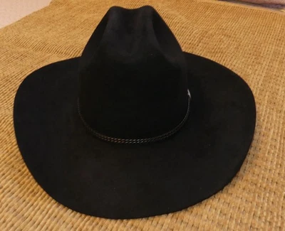 Rodeo King, Black 4X Beaver, Sz. 7 1/8 Excellent Pre-owned Condition - Image 1 of 4