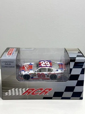 Kevin Harvick #29 Budweiser 2011 4 de julio escala 1/64 NASCAR acción diecast Foto 1 de 3