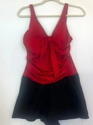 Traje de baño falda de una pieza Suddenly Slim by Catalina rojo/negro a lunares talla M Foto 1 de 4