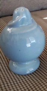 Vintage LURAY PASTELS Pottery Mid Century Windsor Blue Salt Shaker Replacement - Picture 1 of 5