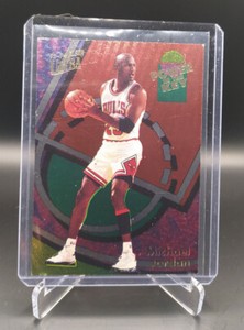 Michael Jordan, 1993-94 Fleer Ultra Power in the Key #2of9, more MJ, read!
